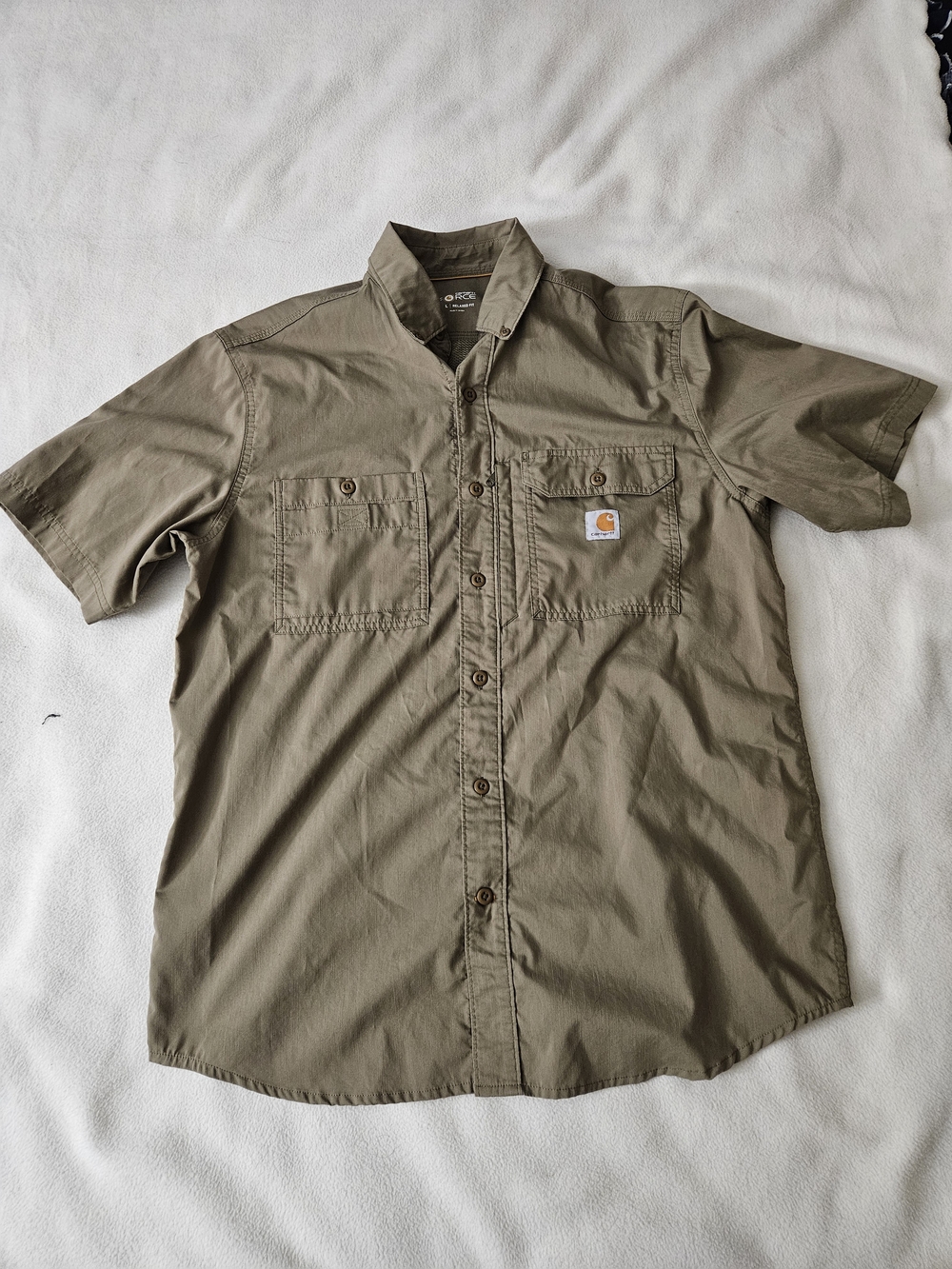 Carhartt Men's Short-Sleeve Button-Down Shirt in Olive Green